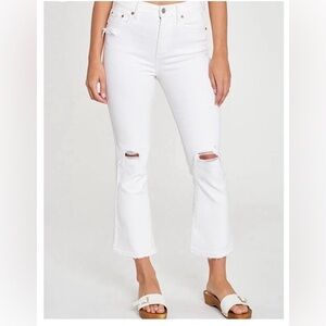 Daze Shy Girl Marshmallow Distressed High Rise Cropped Flair Size 28